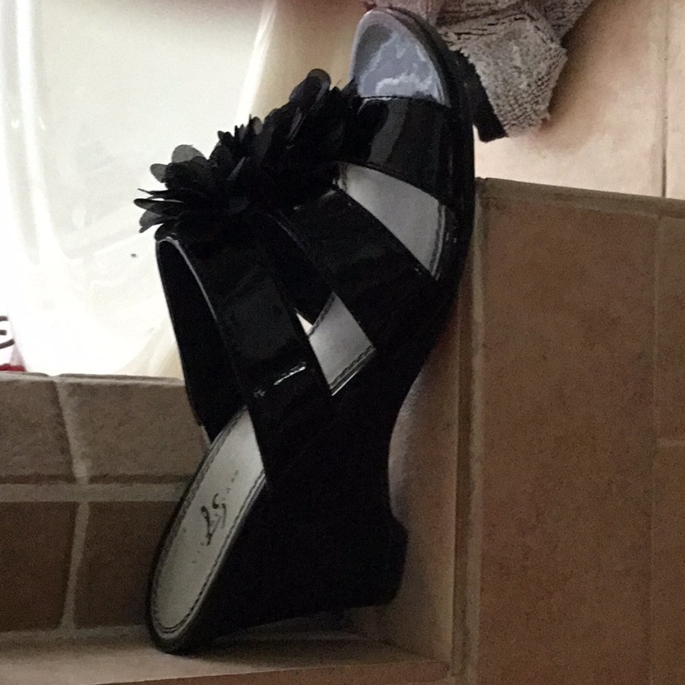 Life Strides heels